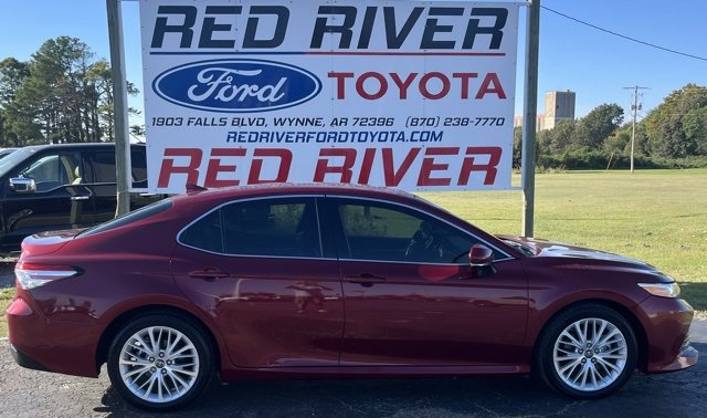 Used 2019 Toyota Camry XLE image 1