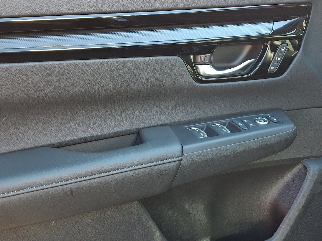 Used 2026 Honda CR-V EX-L image 13