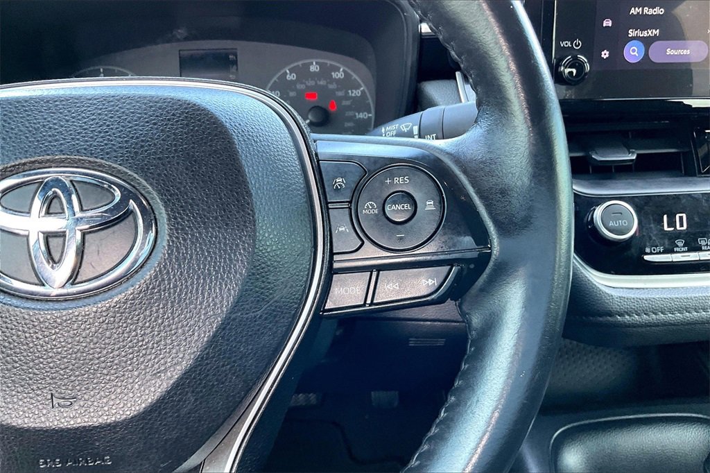 Used 2024 Toyota Corolla SE image 11