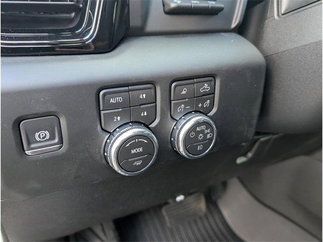 New 2026 GMC Sierra 3500 AT4 w/ AT4 Premium Plus Package image 18