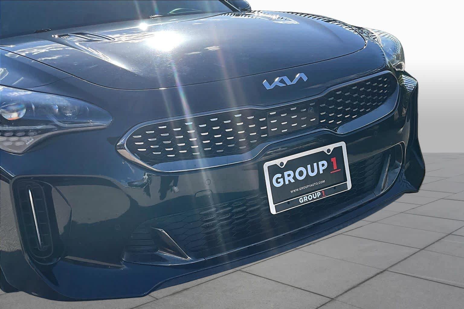 Used 2022 Kia Stinger GT2 w/ Red Interior Color Package RWD image 30