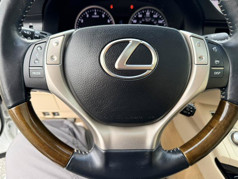 Used 2013 Lexus ES 350 w/ Luxury Pkg FWD image 32