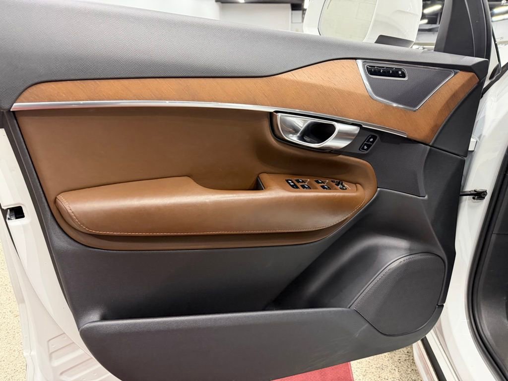 Used 2018 Volvo XC90 T6 Inscription w/ Convenience Package image 15
