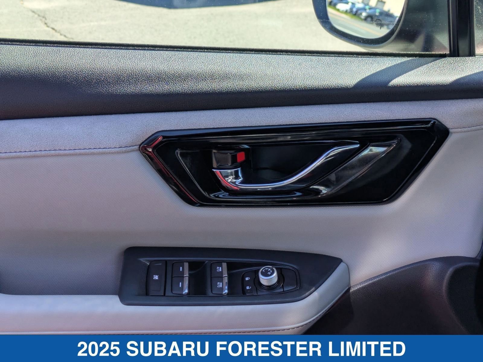 Used 2025 Subaru Forester Limited AWD/4WD image 13