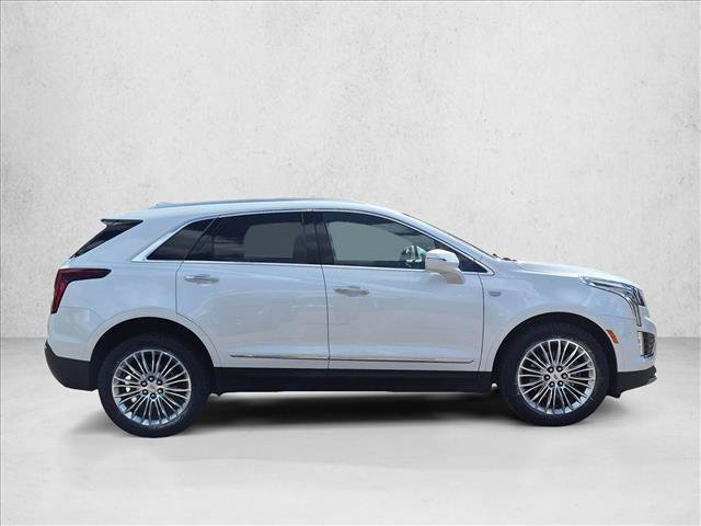 Used 2020 Cadillac XT5 Premium Luxury w/ LPO, Illumination Package FWD image 4