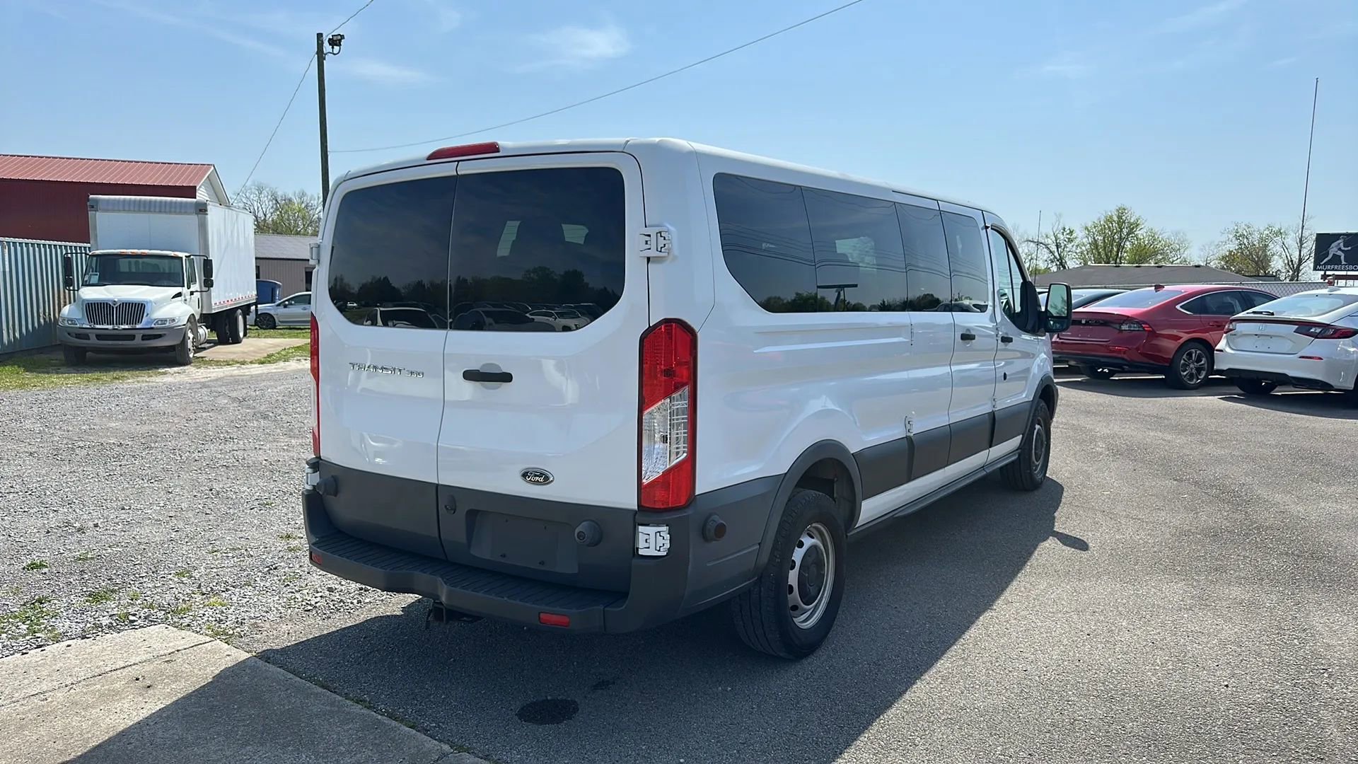 Used 2016 Ford Transit 350 XL image 4