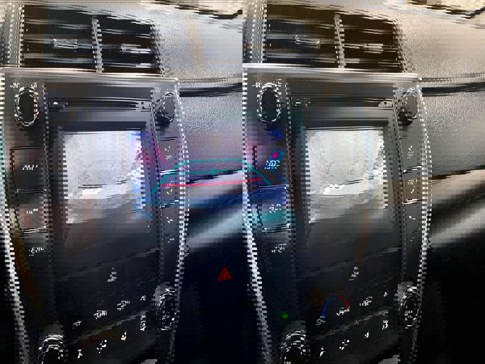 Used 2017 Toyota Camry LE image 19