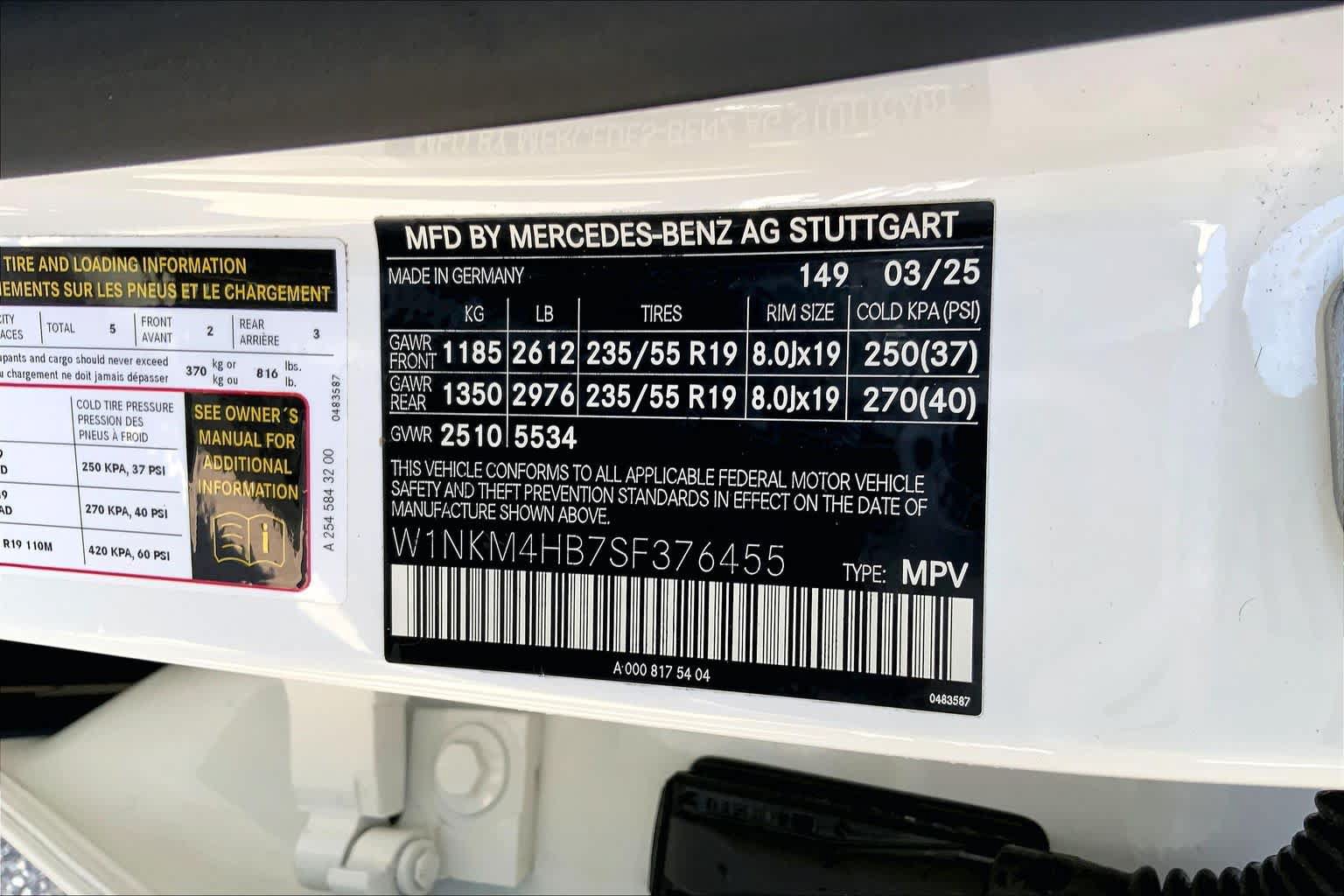 Used 2025 Mercedes-Benz GLC 300 4MATIC image 37