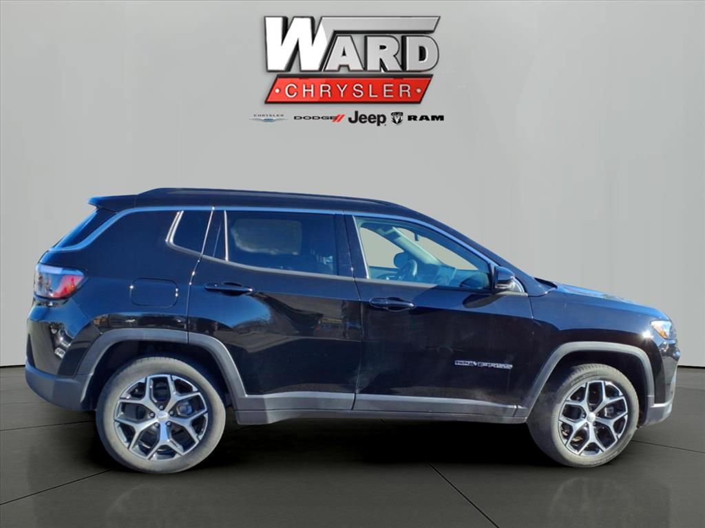 Used 2024 Jeep Compass Limited image 2