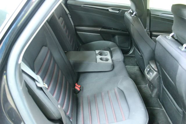 Used 2014 Ford Fusion SE w/ Equipment Group 201A image 9