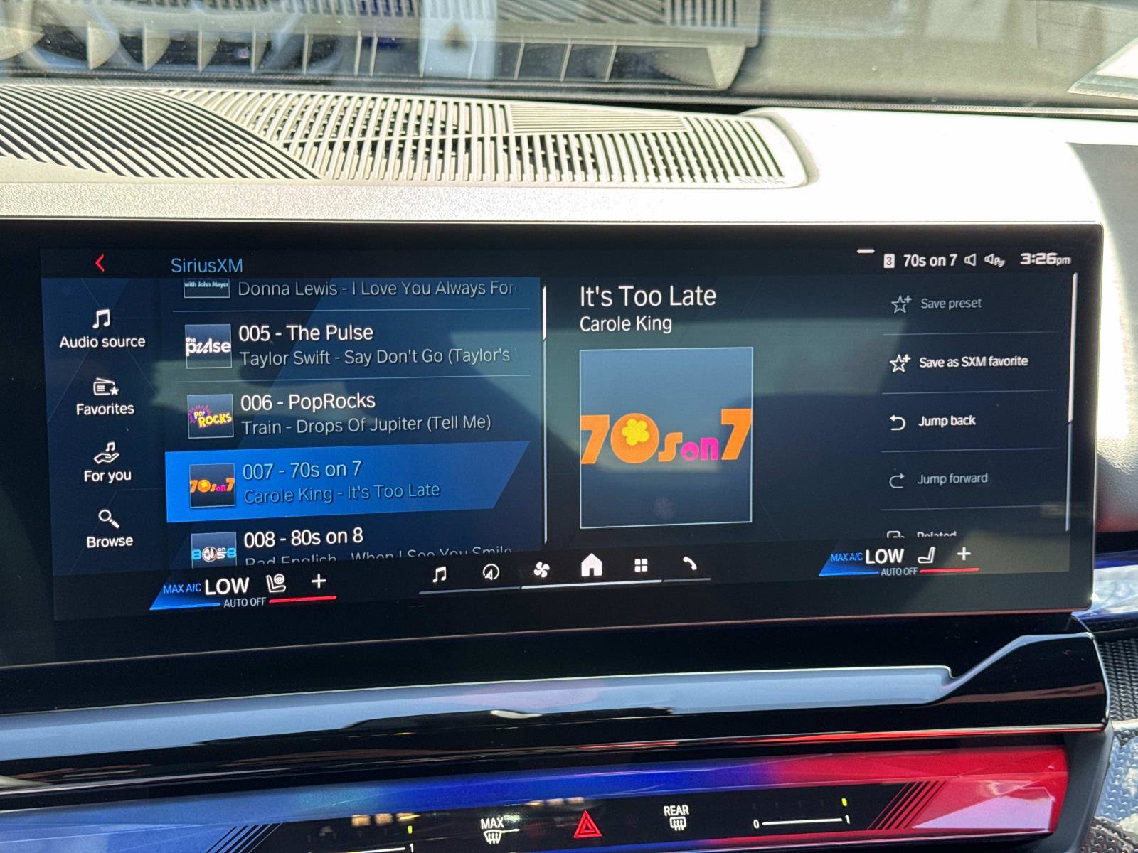 Used 2025 BMW M5 w/ Carbon Package image 30