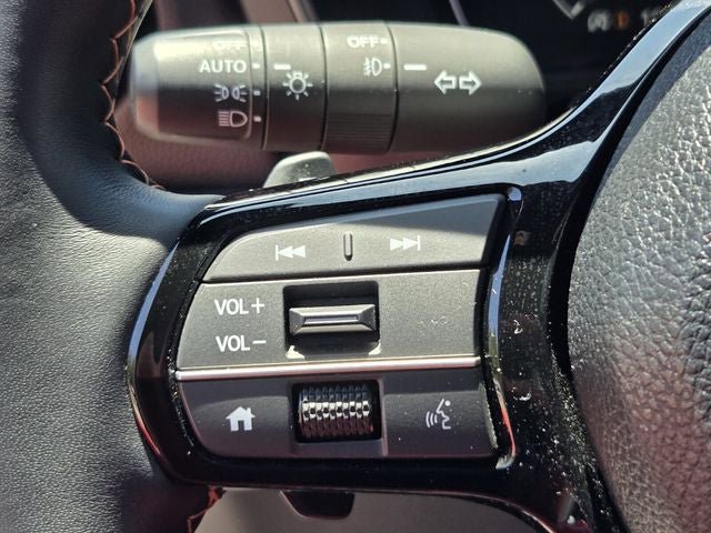 Used 2025 Honda Pilot TrailSport image 30
