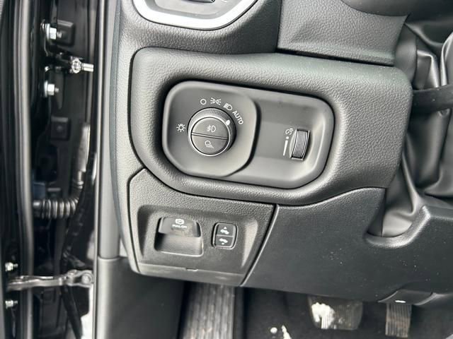 New 2026 RAM 1500 Big Horn AWD/4WD image 24