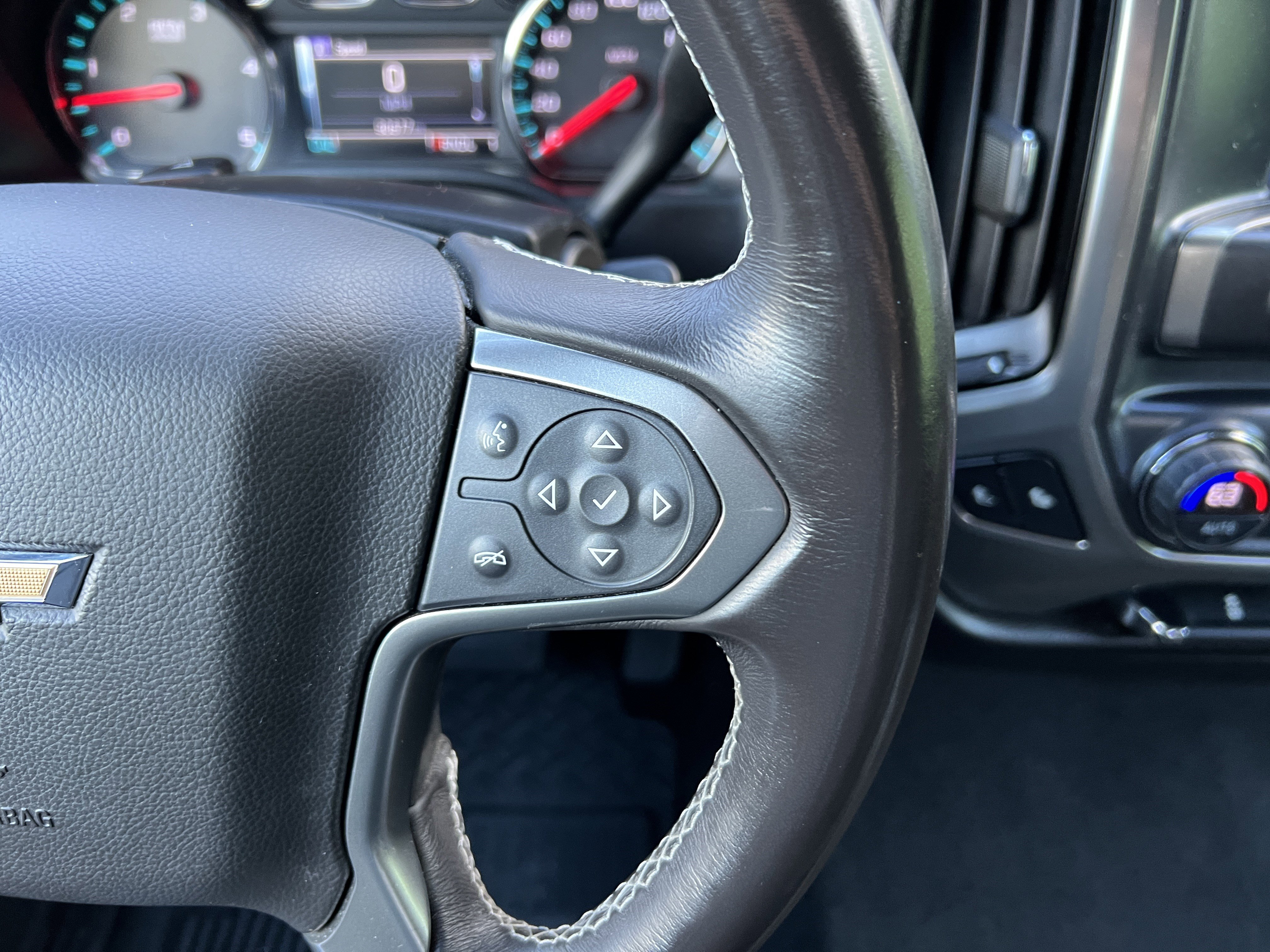 Used 2018 Chevrolet Silverado 3500 LT image 26