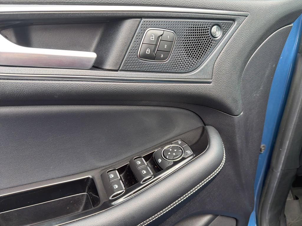 Used 2019 Ford Edge ST w/ Equipment Group 401A AWD/4WD image 27