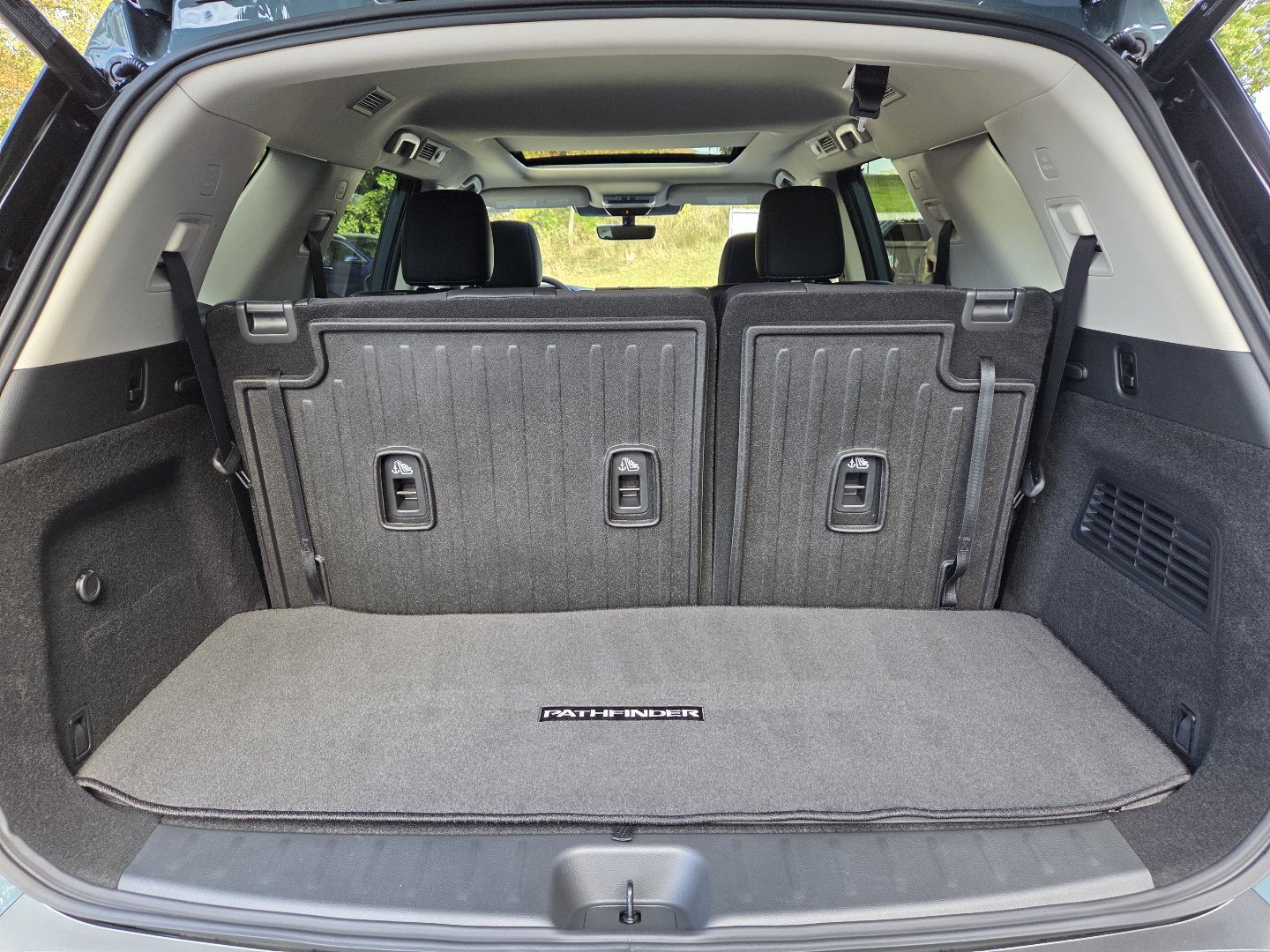 New 2026 Nissan Pathfinder SL AWD/4WD image 23