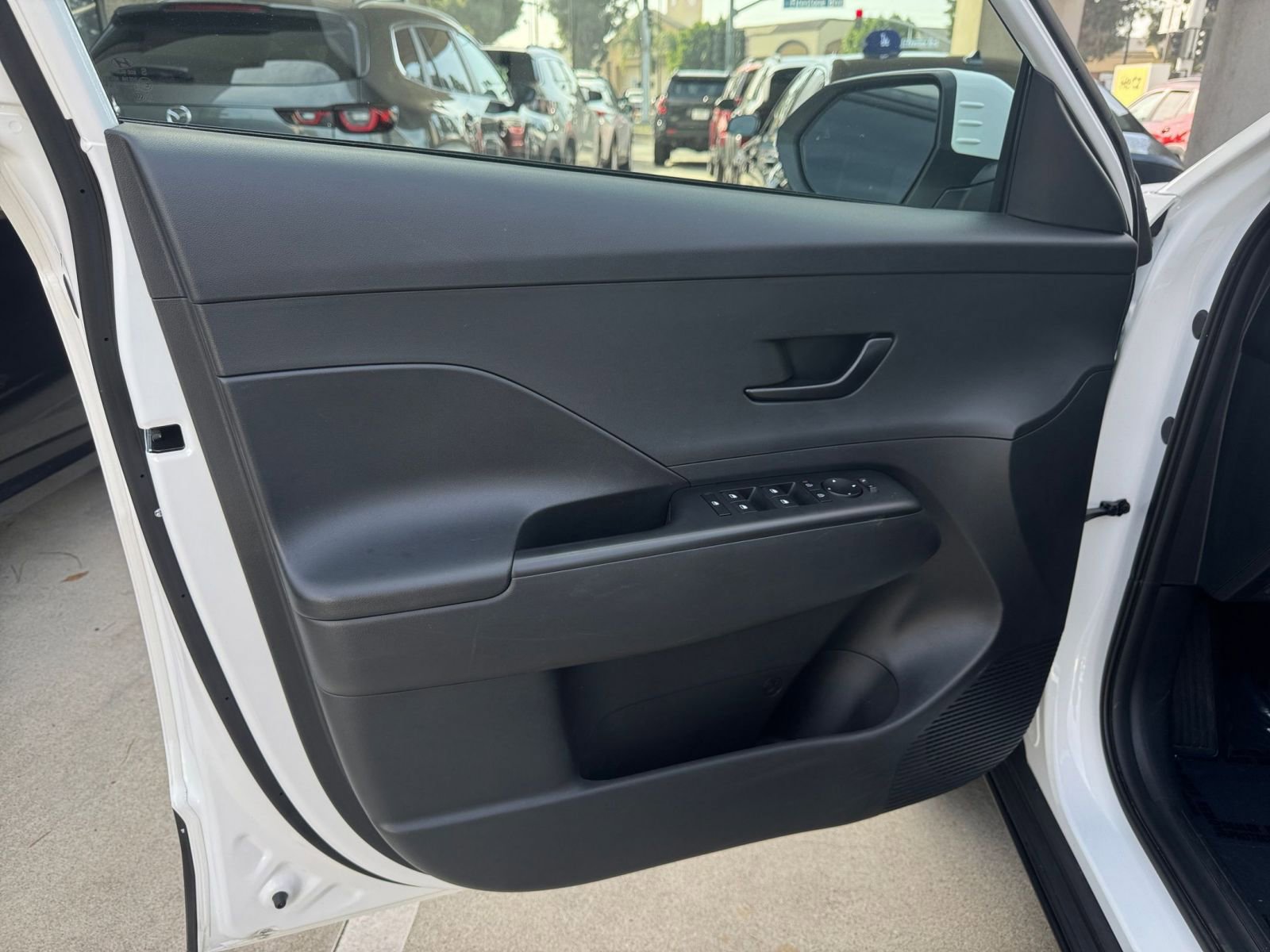 Used 2025 Hyundai Kona SEL image 20