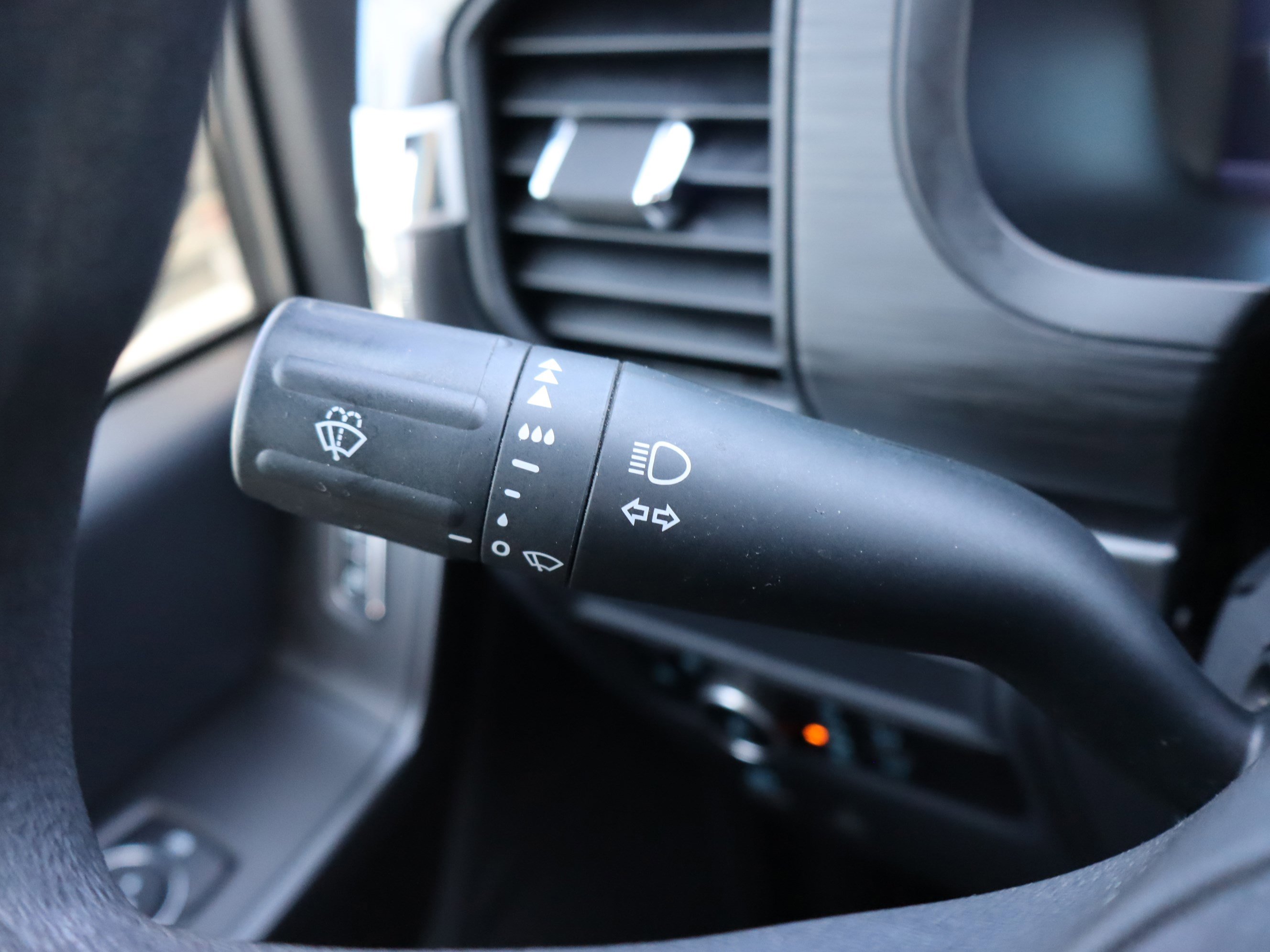 Used 2024 Ford F150 STX image 22