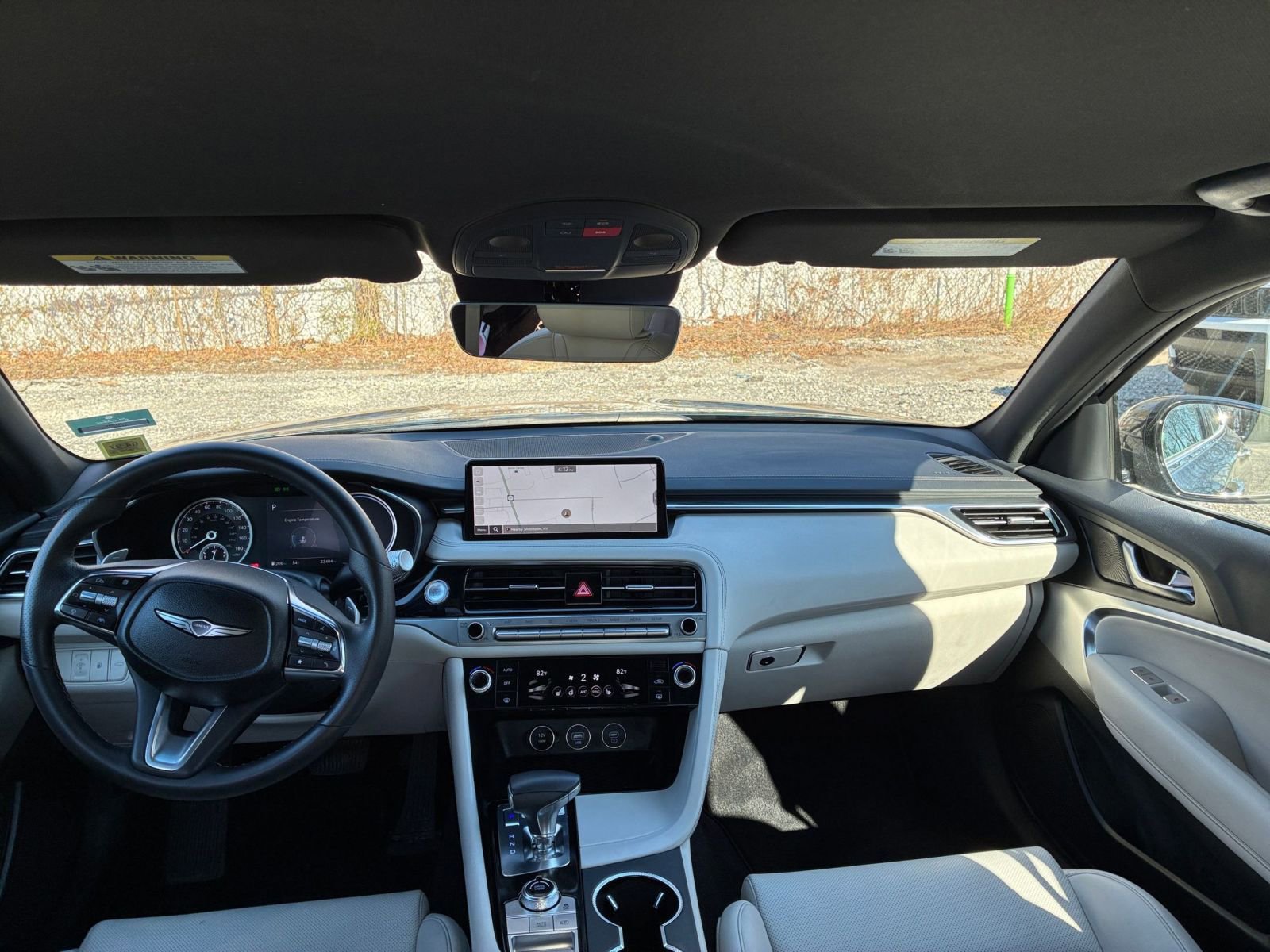 Used 2025 Genesis G70 2.5T image 33