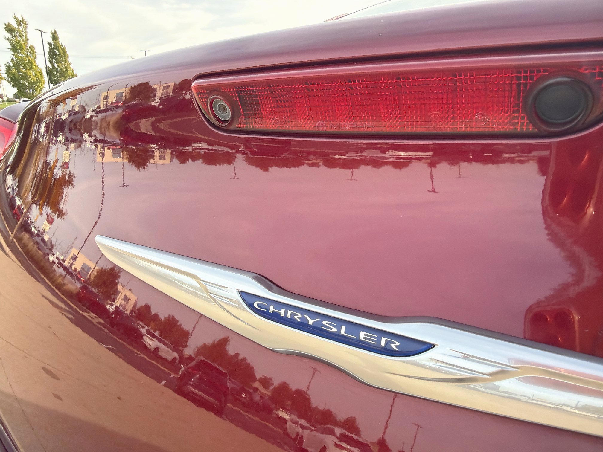 Used 2019 Chrysler 300 Limited w/ Safetytec Plus Group RWD image 7