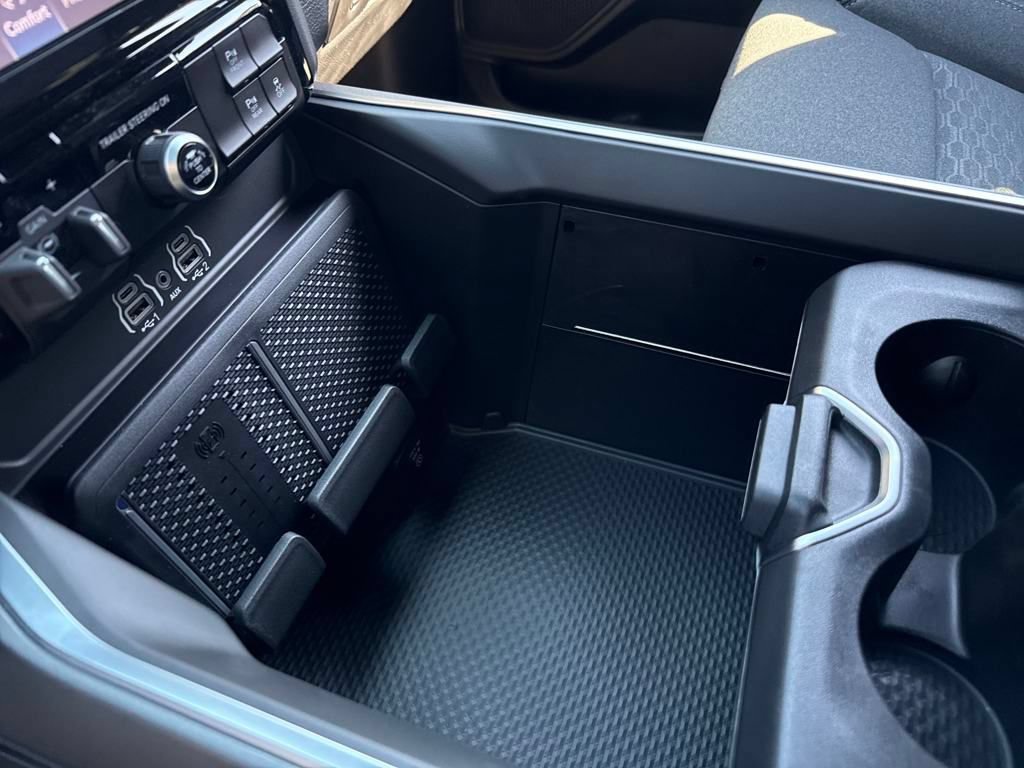 New 2025 RAM 1500 Big Horn AWD/4WD image 32