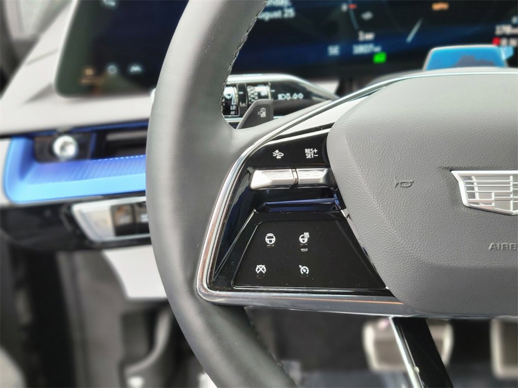 Certified 2025 Cadillac Optiq Sport 1 image 25