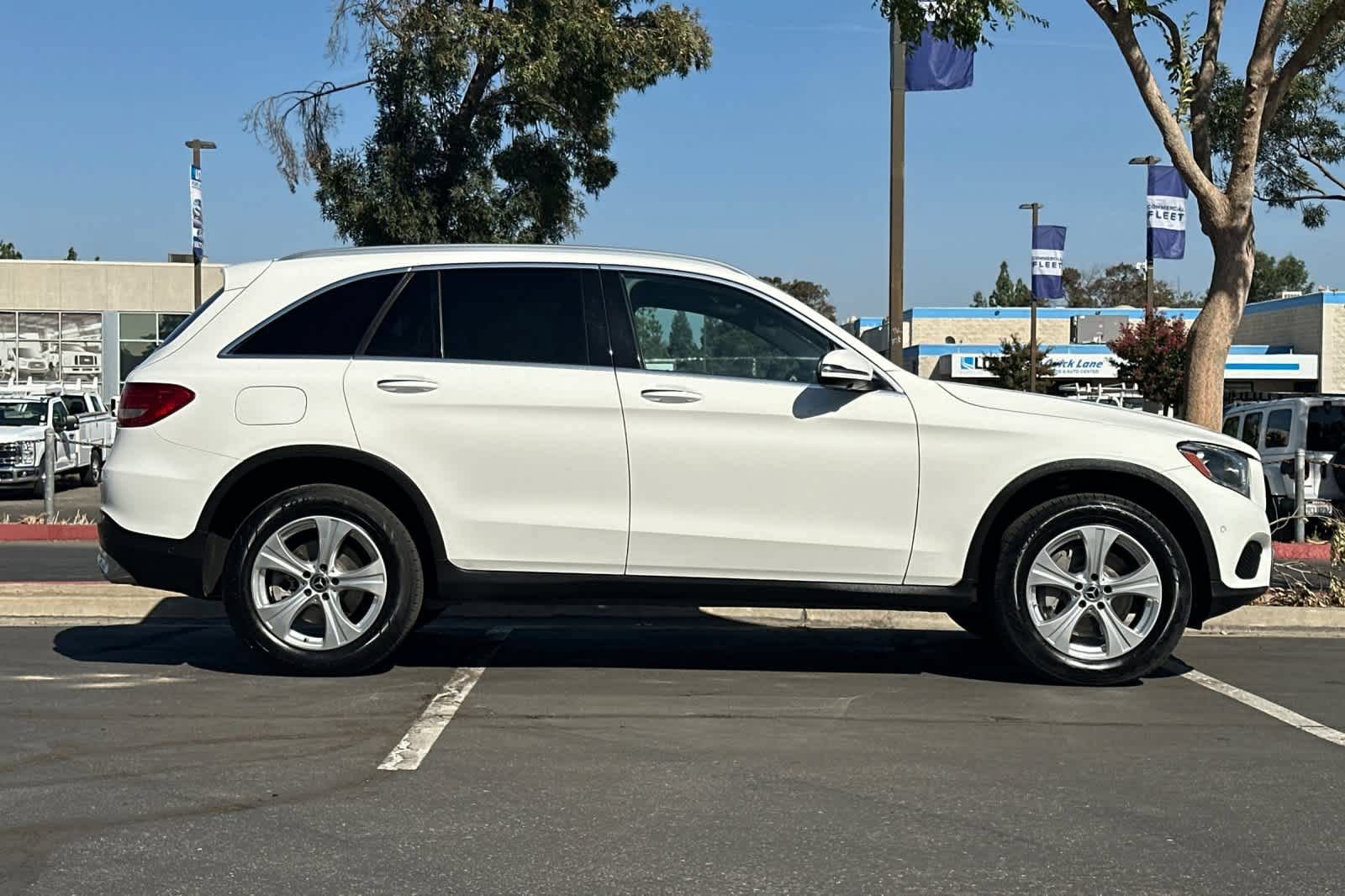 Used 2018 Mercedes-Benz GLC 300 4MATIC image 9