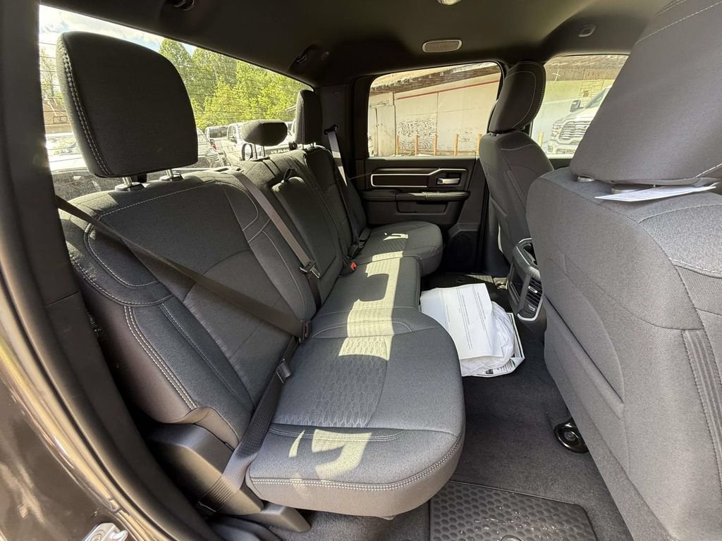 New 2026 RAM 2500 Big Horn AWD/4WD image 10
