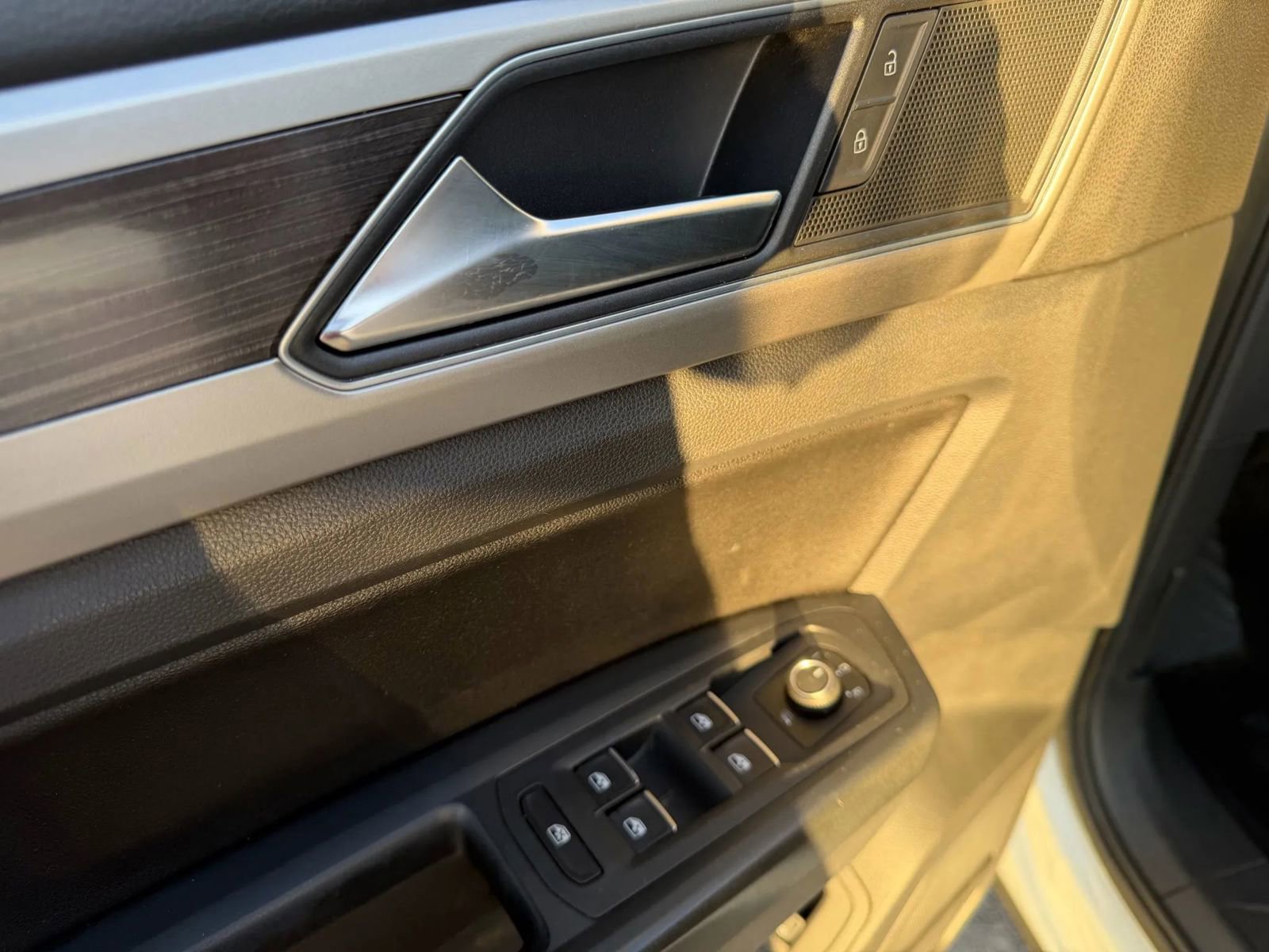 Used 2018 Volkswagen Atlas SE image 10