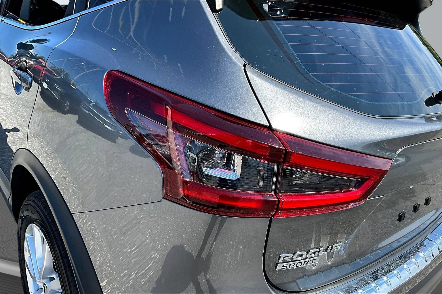 Used 2020 Nissan Rogue Sport SV AWD/4WD image 21