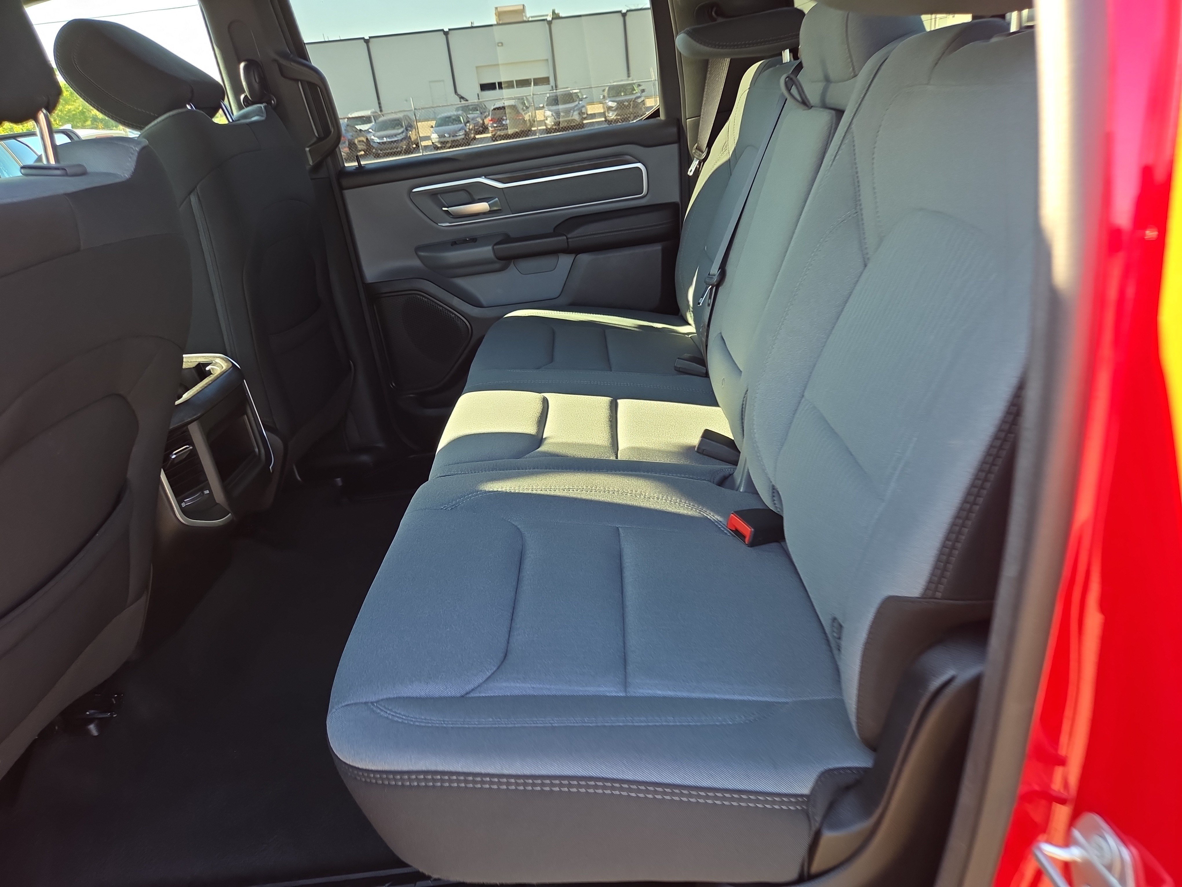 Used 2021 RAM 1500 Big Horn AWD/4WD image 7
