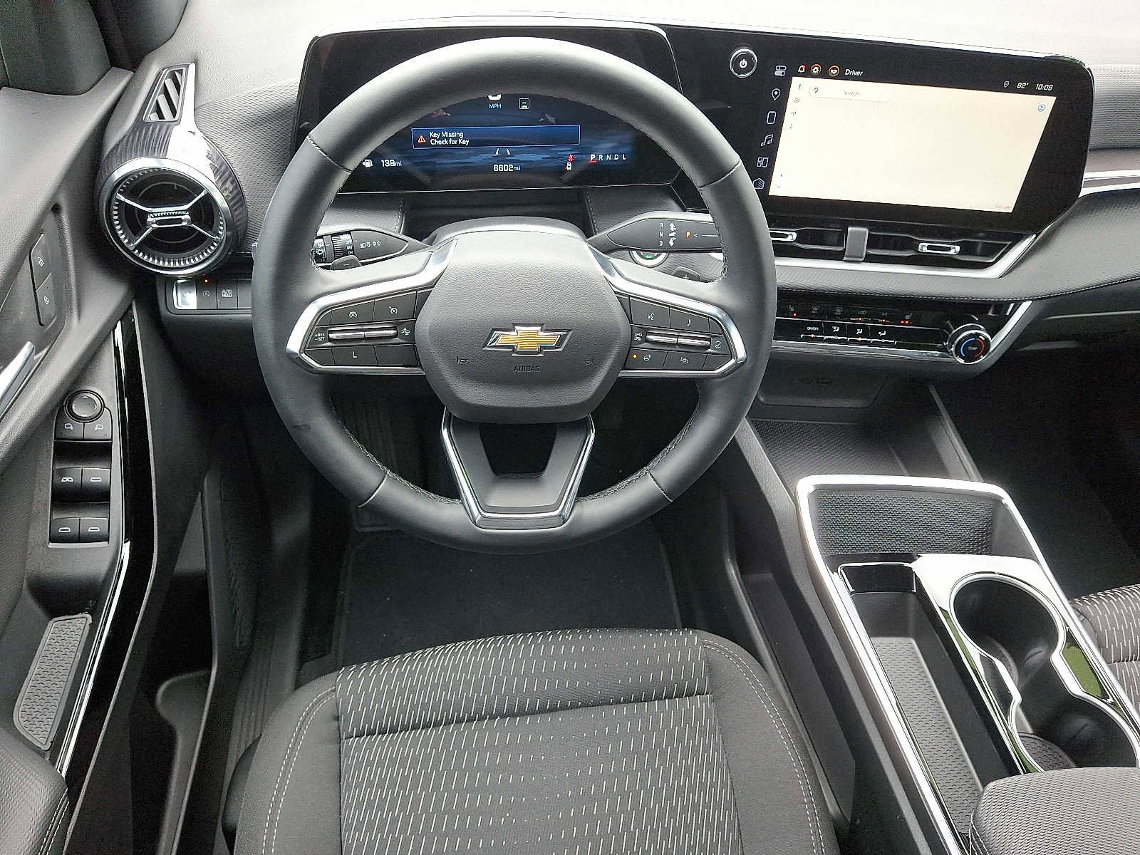 Used 2025 Chevrolet Equinox LT w/ Safety and Technology Package image 11