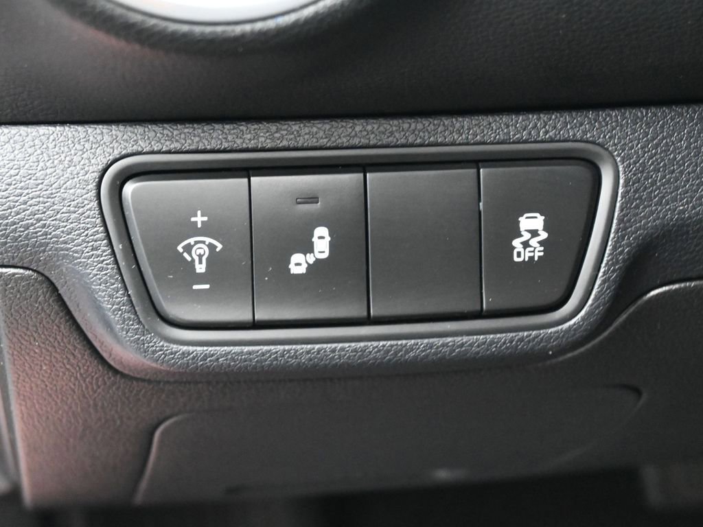 Used 2023 Kia Forte LXS w/ LXS Technology Package image 15