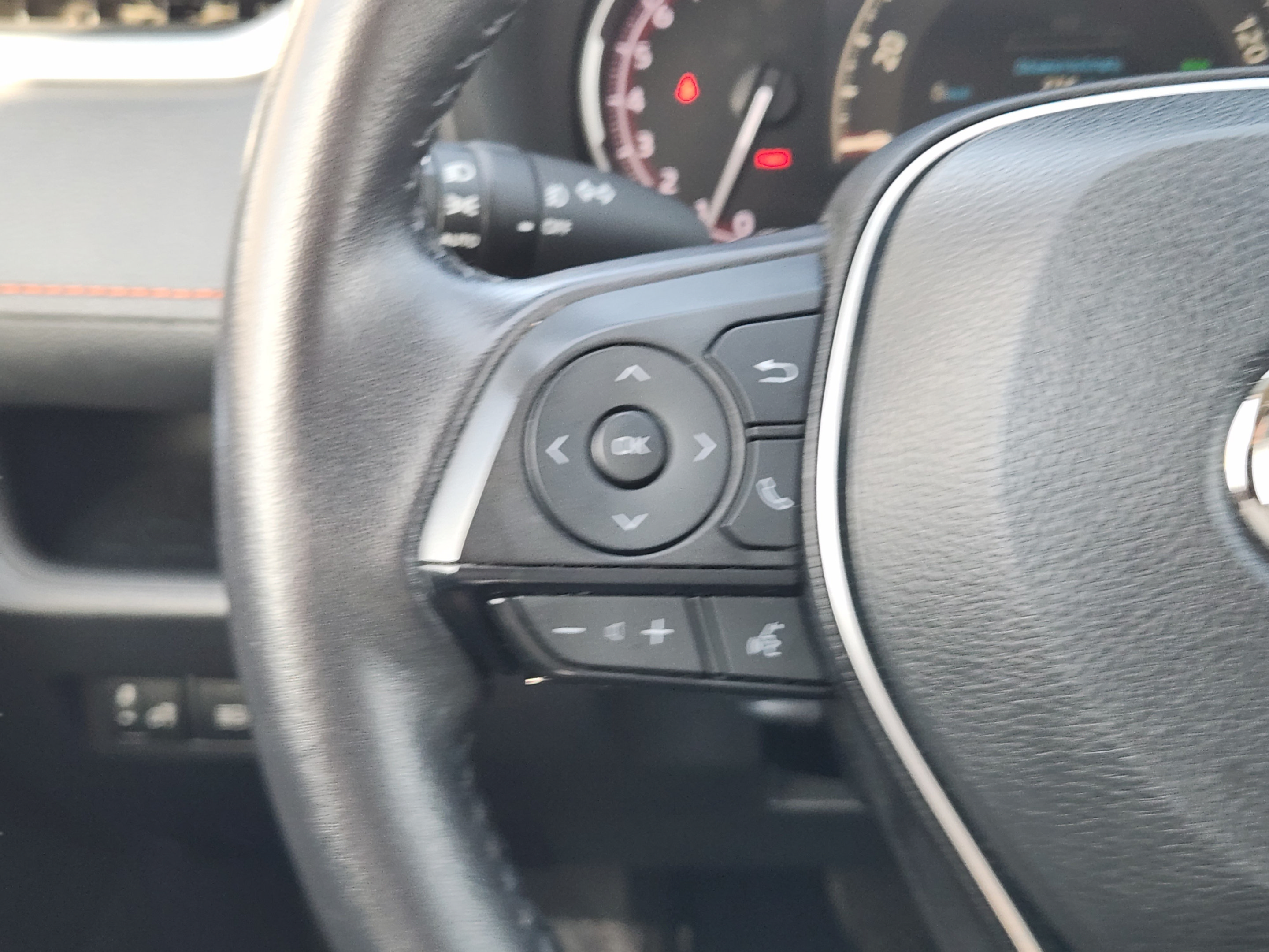 Used 2024 Toyota RAV4 Adventure AWD/4WD image 27