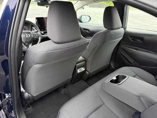 Used 2025 Toyota Corolla LE FWD image 13