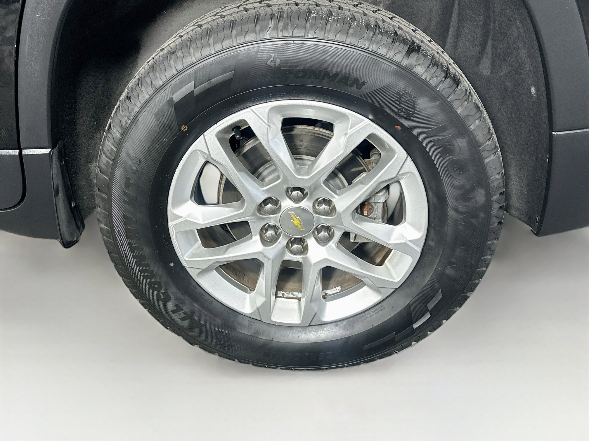 Used 2019 Chevrolet Traverse LT FWD image 11