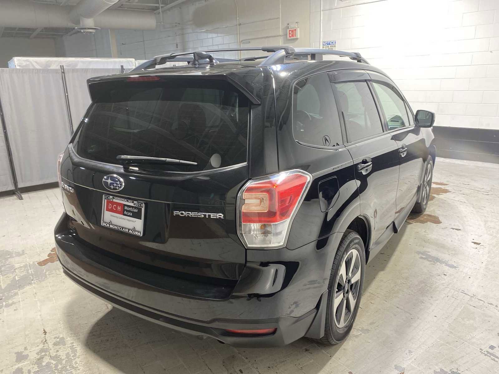 Used 2018 Subaru Forester 2.5i Premium w/ All-Weather Package AWD/4WD image 26