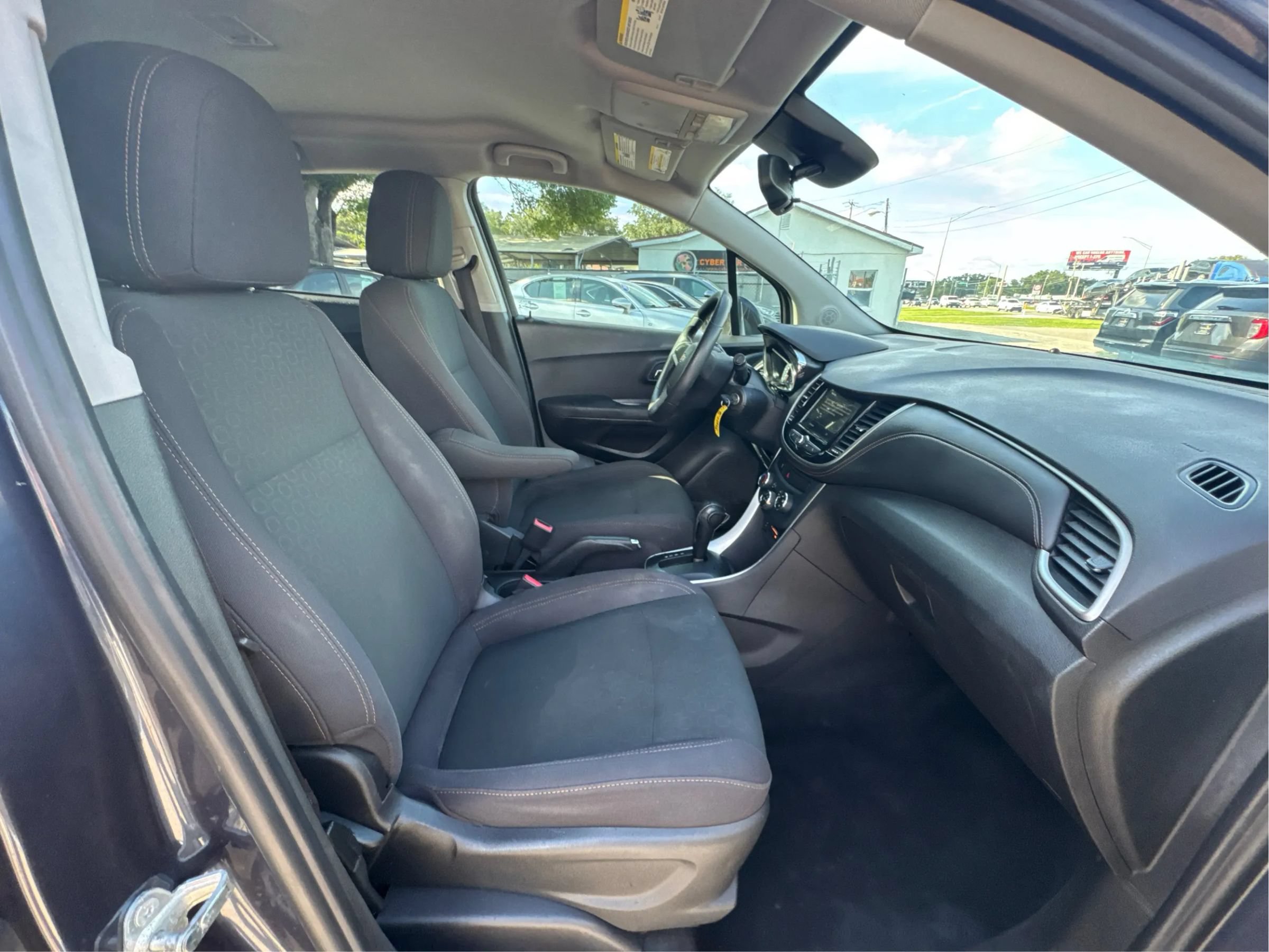 Used 2018 Chevrolet Trax LS FWD image 24
