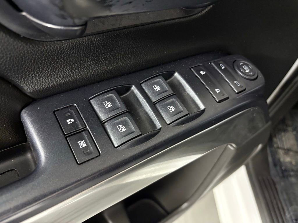 Used 2018 Chevrolet Silverado 1500 LT w/ All Star Edition RWD image 15