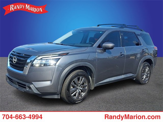 Used 2022 Nissan Pathfinder SV