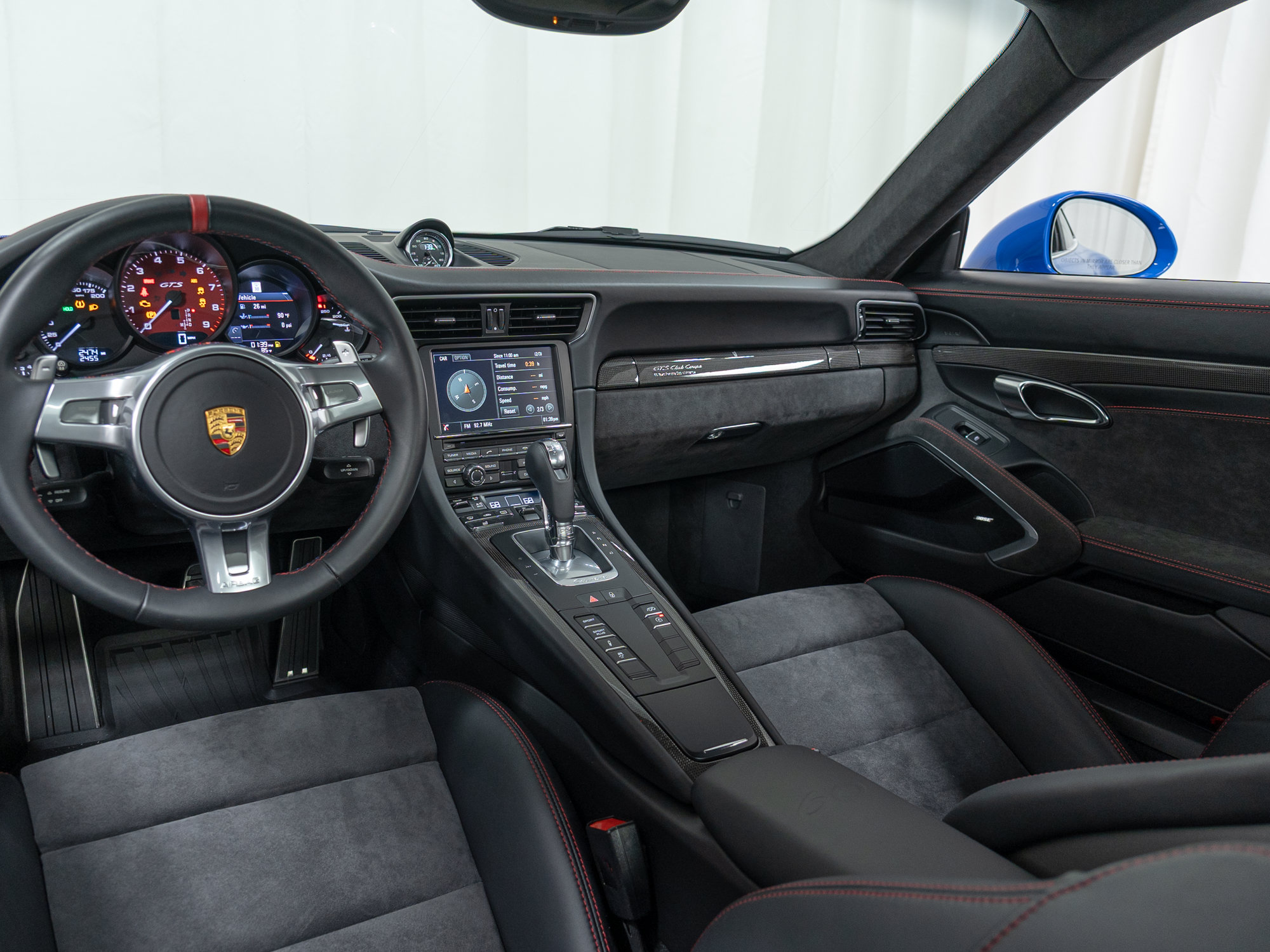 Certified 2016 Porsche 911 Carrera GTS RWD image 26