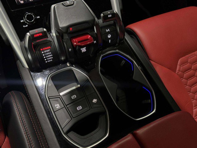 Used 2019 Lamborghini Urus image 41