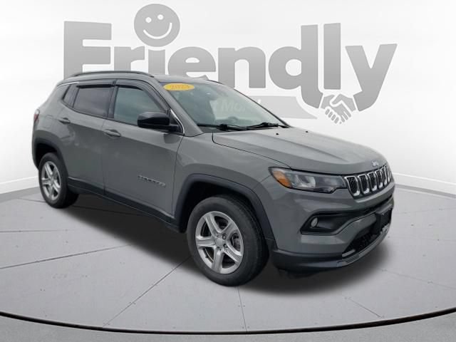 Used 2023 Jeep Compass Latitude w/ Convenience Group AWD/4WD image 7
