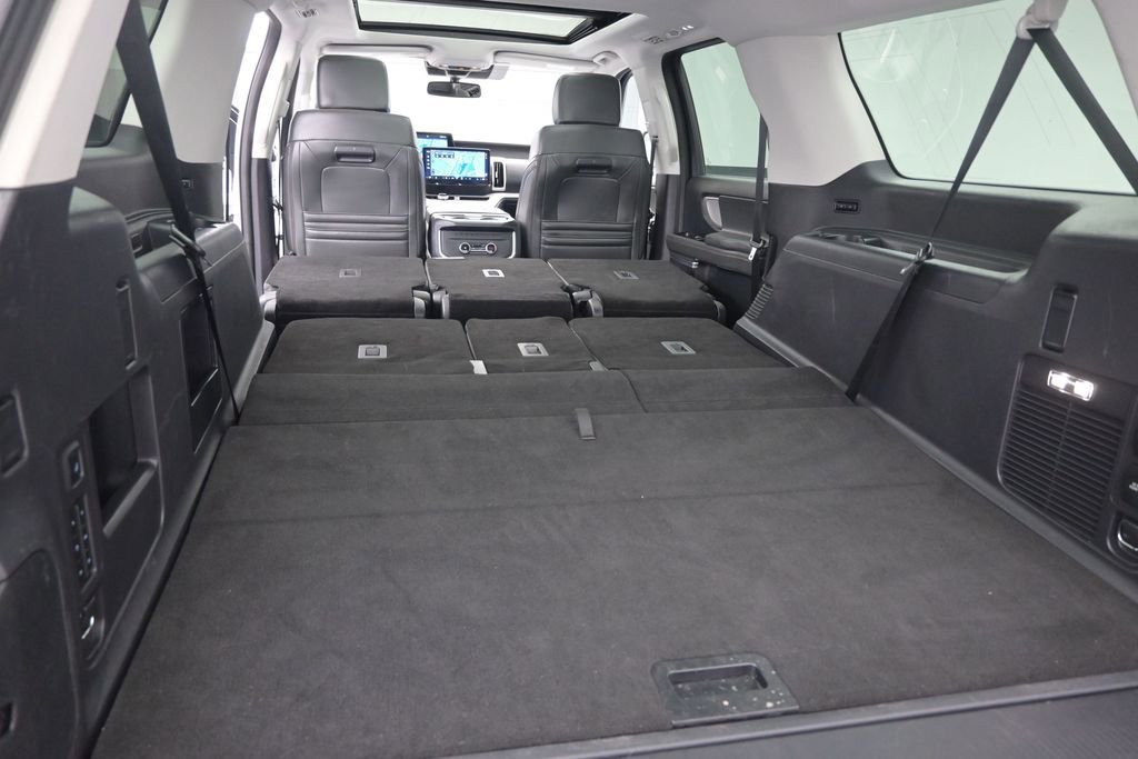 Used 2025 Ford Expedition Max Active AWD/4WD image 11