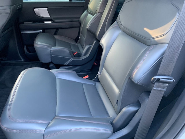 Used 2025 Ford Expedition Active image 20