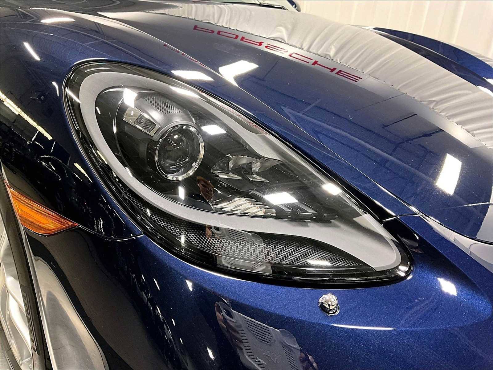 Used 2019 Porsche 718 Cayman image 15