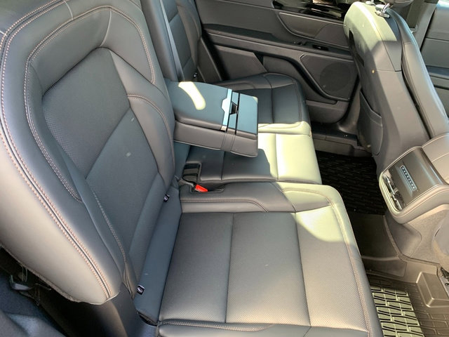 Certified 2024 Lincoln Nautilus Premier w/ Jet Appearance Package AWD/4WD image 17