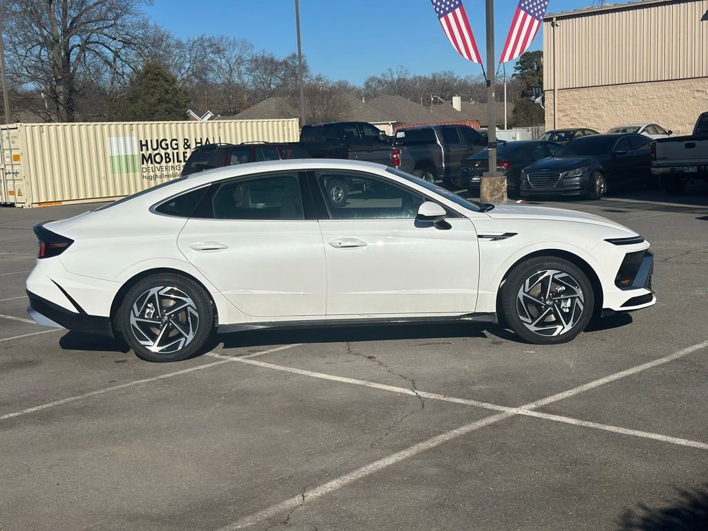 New 2026 Hyundai Sonata SEL FWD image 7