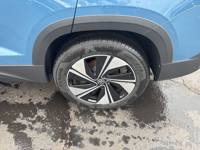 New 2026 Volkswagen Taos SE image 51