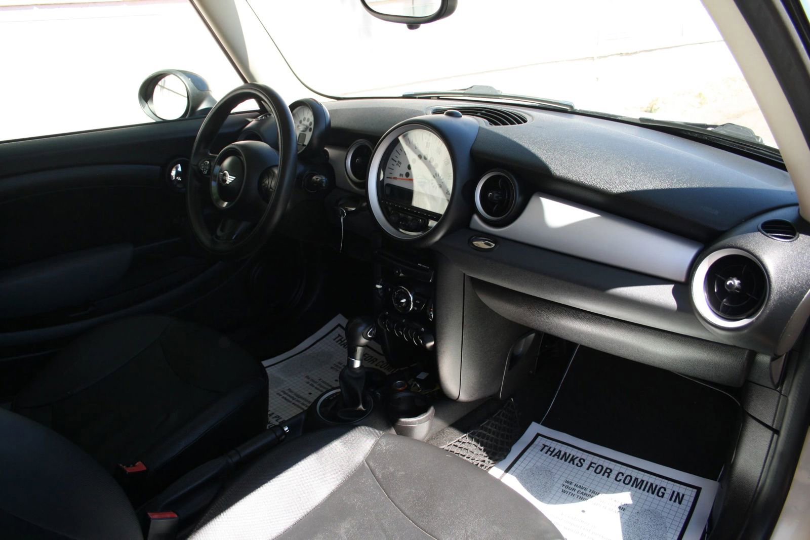 Used 2011 MINI Cooper Hardtop image 6